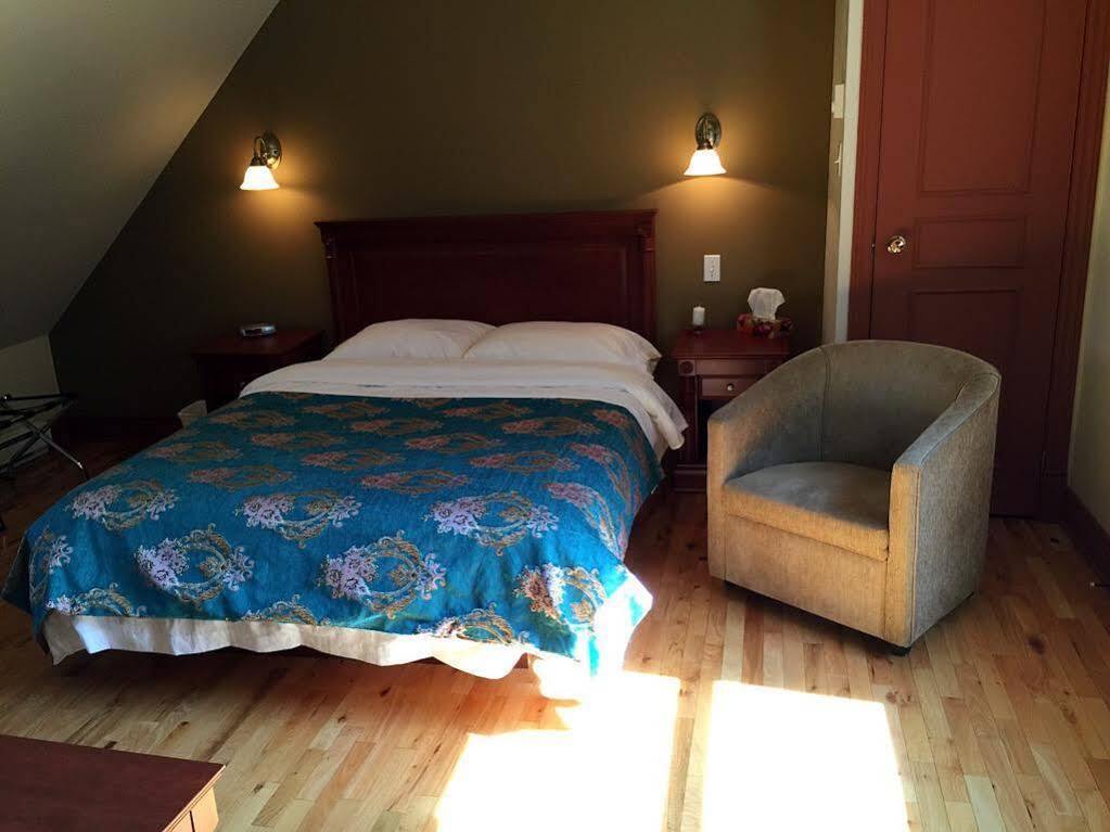 Motel Au P'Tit Sapin Mirabel Zewnętrze zdjęcie