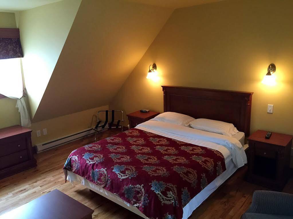 Motel Au P'Tit Sapin Mirabel Zewnętrze zdjęcie